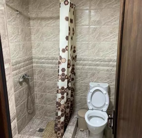 تختخواب و صبحانه Elmar Guesthouse