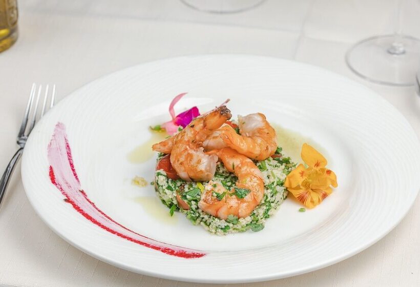 Boutique Hotel Shell