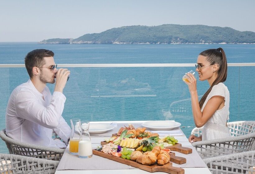 Boutique Hotel Shell