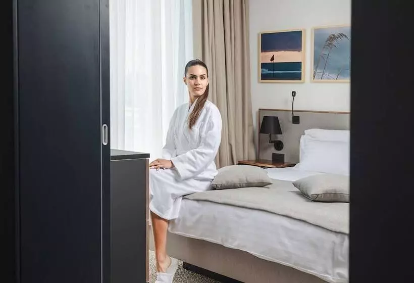 Boutique Hotel Shell