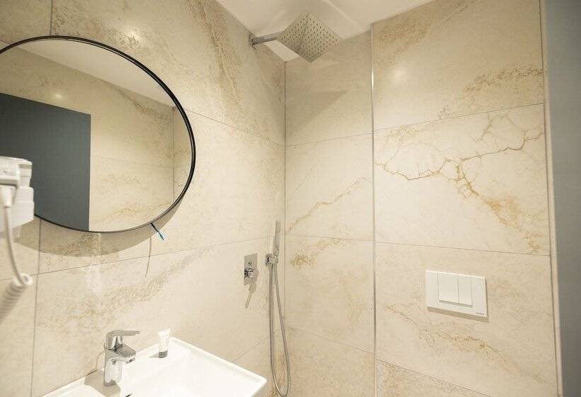 ホテル Aglon Twin S