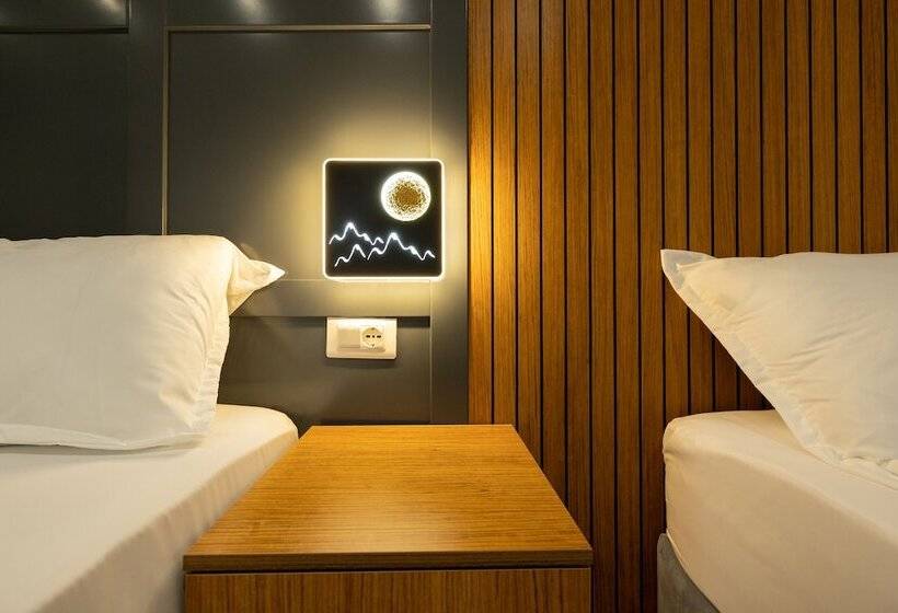 ホテル Aglon Twin S