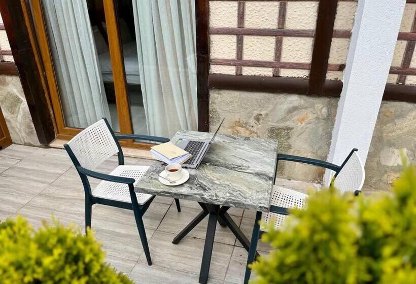 בית מלון כפרי çamlıca