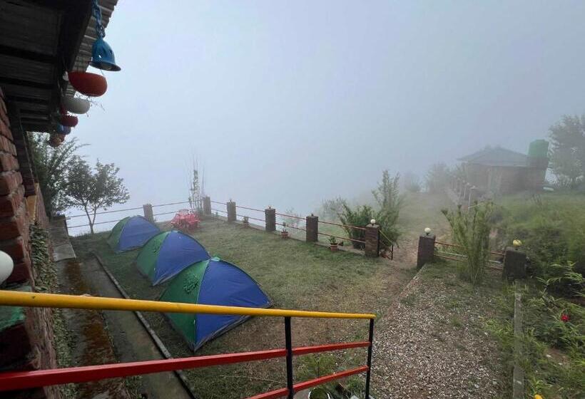 Отель Oyo Rage Roodies Camping