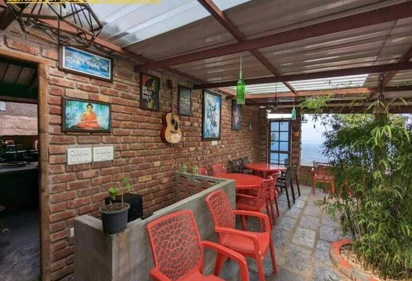 Отель Oyo Rage Roodies Camping