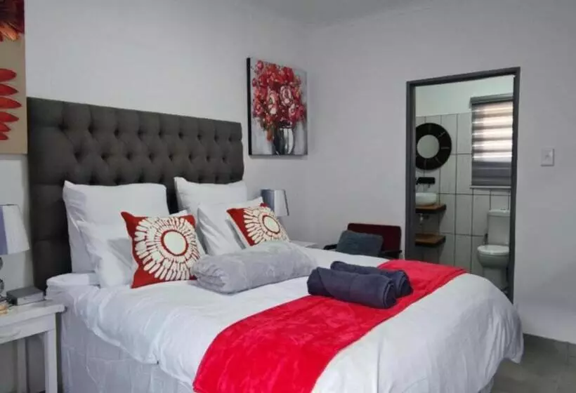 Majatalo S & S Village Guest House