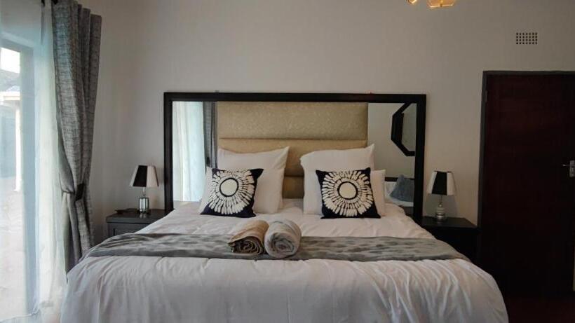 Pension S & S Village Guest House