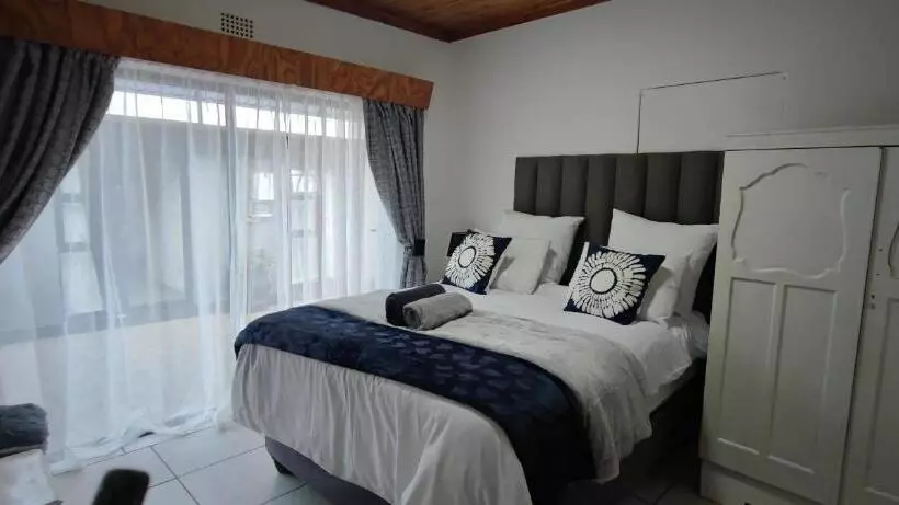 Majatalo S & S Village Guest House