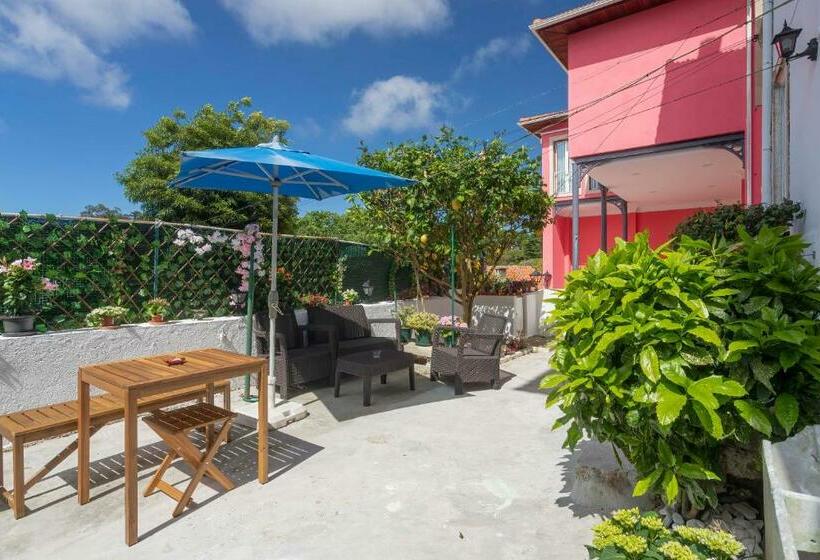 هاستل Happy Holiday Sintra