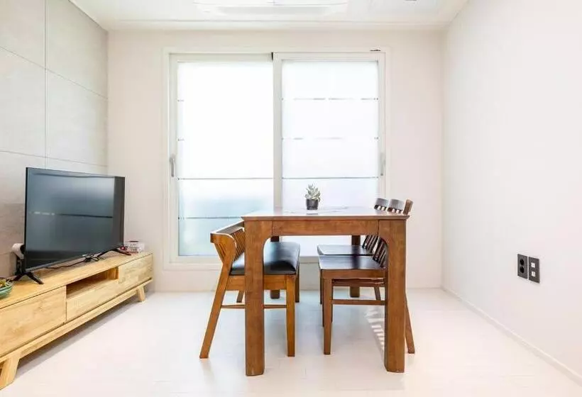 Aamiaismajoitus (B&B) Hub Inn Seoul 2023 외국인 전용