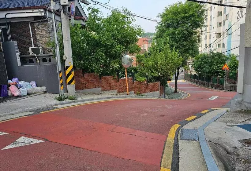Aamiaismajoitus (B&B) Hub Inn Seoul 2023 외국인 전용