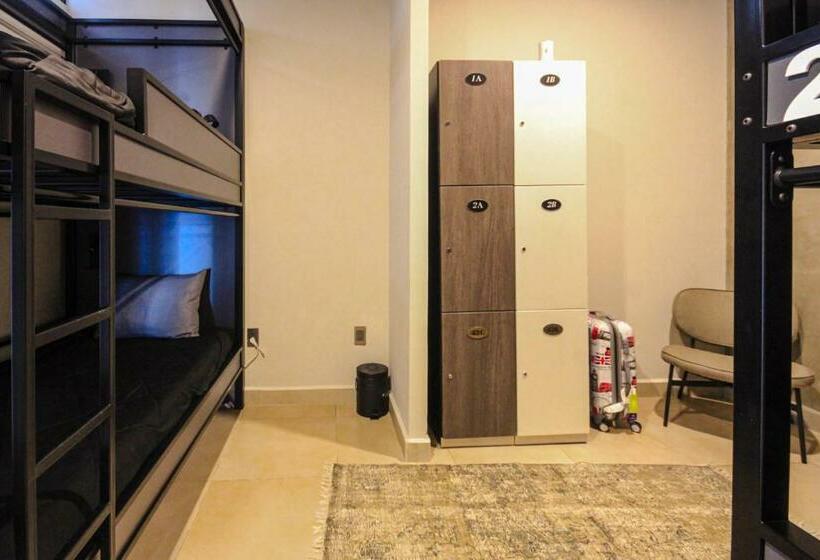 هاستل Cama En Habitación Compartida Para Hombres