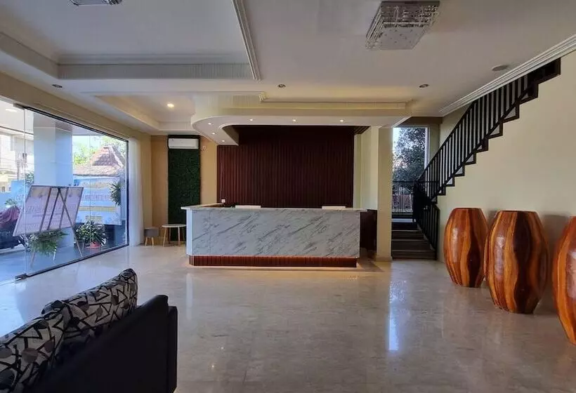 Hotelli Core Inn Juwita