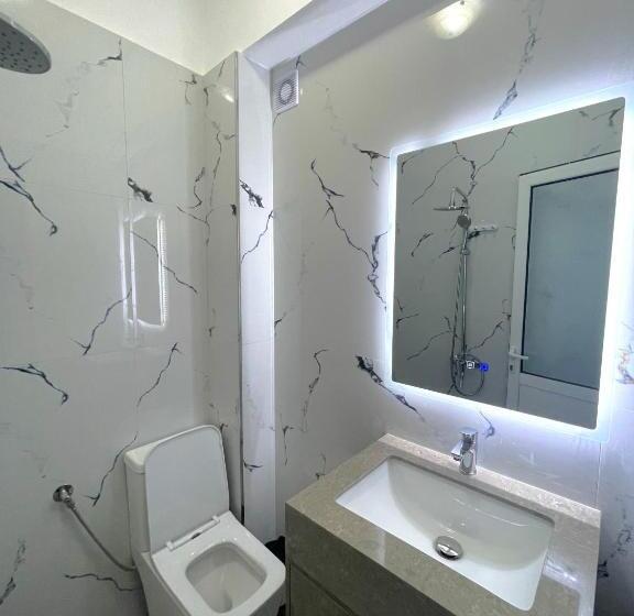 هتل Guesthouse Thanasi