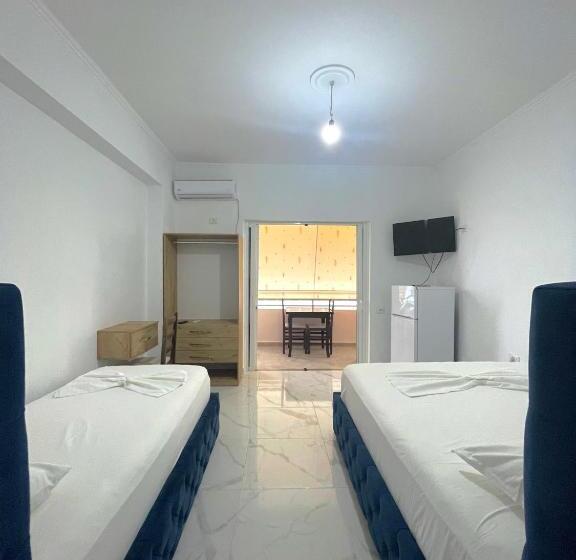 هتل Guesthouse Thanasi