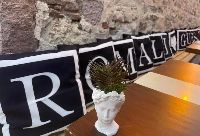 ホテル Romalı Guesthouse