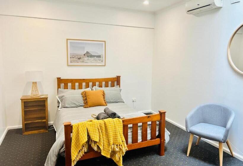 酒店 Talbingo Lodge Selwyn Accommodation