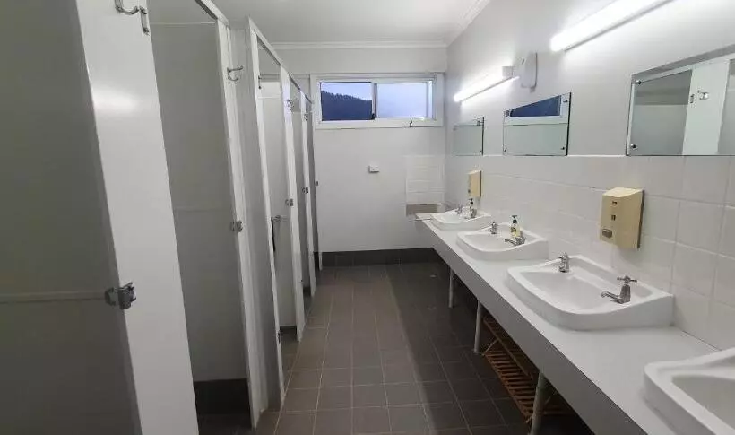 Hotelli Talbingo Lodge   Selwyn Accommodation