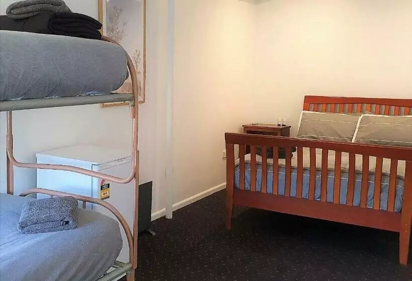 Hotelli Talbingo Lodge   Selwyn Accommodation