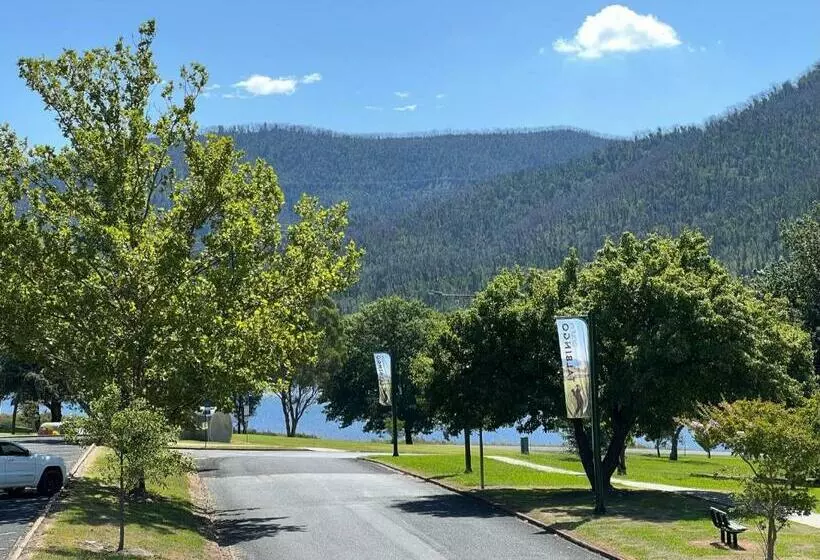 Hotelli Talbingo Lodge   Selwyn Accommodation