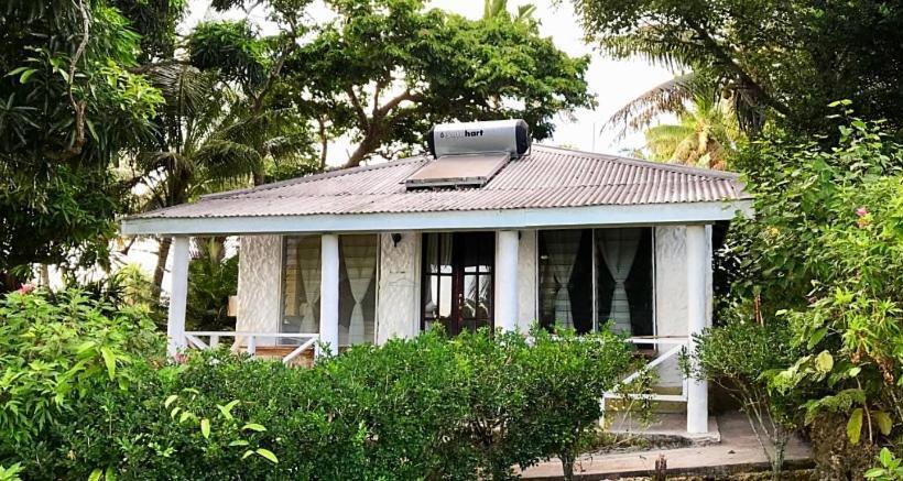 هتل The Harbourview Vava U