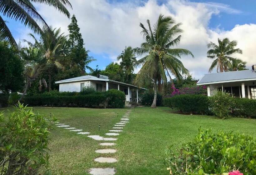 هتل The Harbourview Vava U