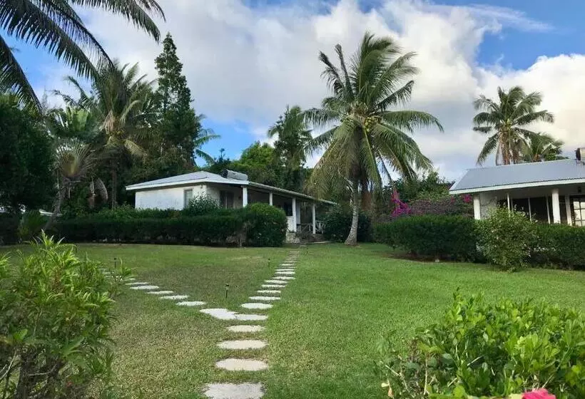 هتل The Harbourview   Vava U