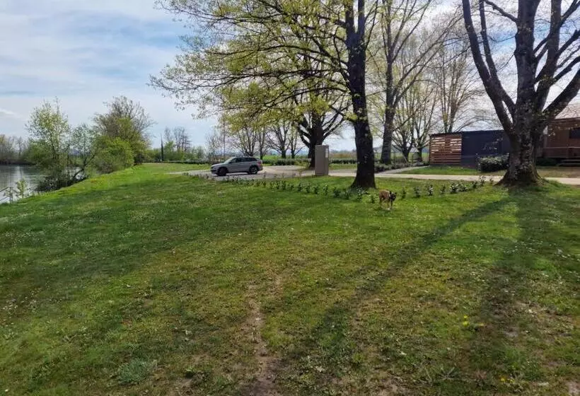 استراحتگاه Gm House Mobile House Near Kolpa River