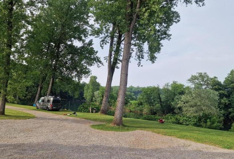 استراحتگاه Gm House Mobile House Near Kolpa River