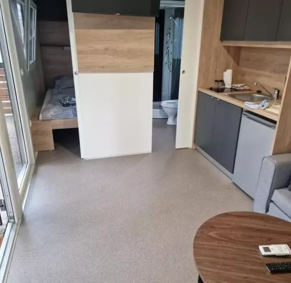 استراحتگاه Gm House Mobile House Near Kolpa River