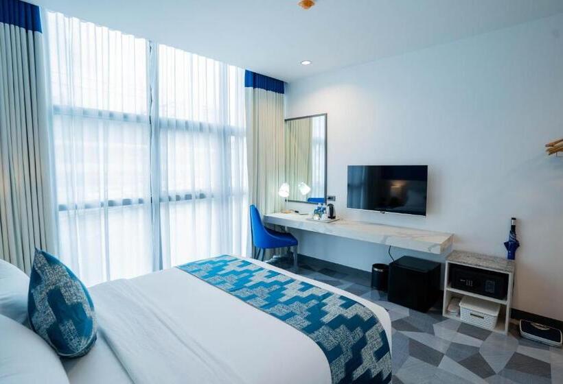 Stacia Hotel Powered By Cocotel