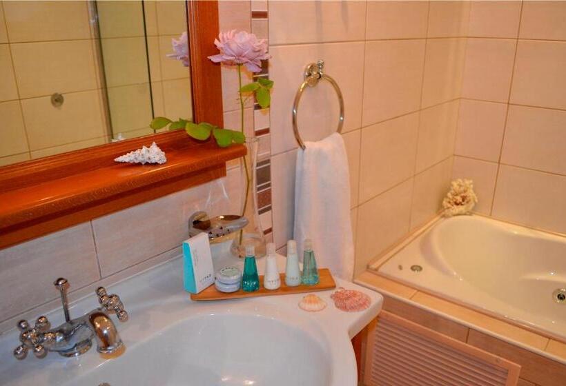 Delfino Blu Wellness Boutique