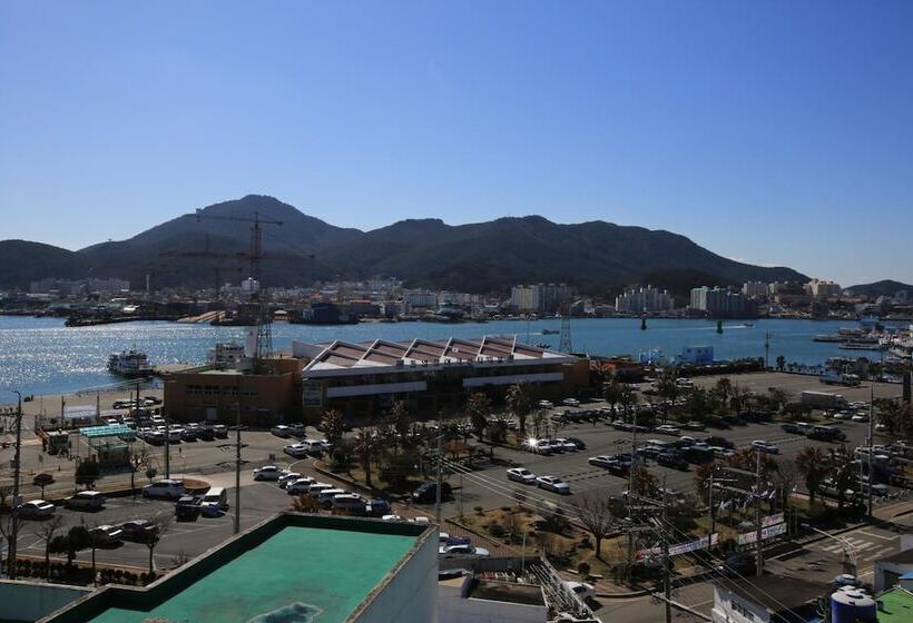 Dorcas Tourist Hostel