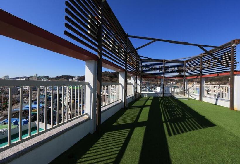 Dorcas Tourist Hostel