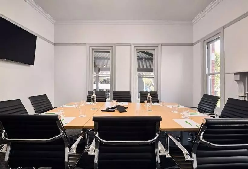 ホテル Holiday Inn West Perth, An Ihg