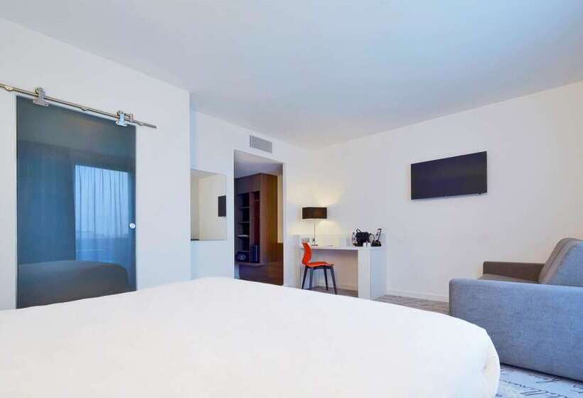 בית מלון כפרי Kyriad Troyes Centre