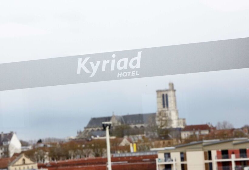 בית מלון כפרי Kyriad Troyes Centre