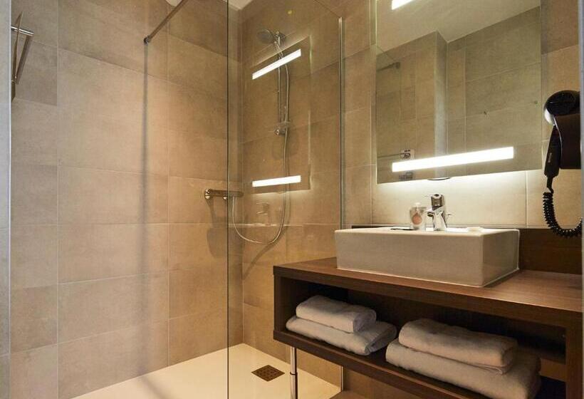 בית מלון כפרי Kyriad Troyes Centre