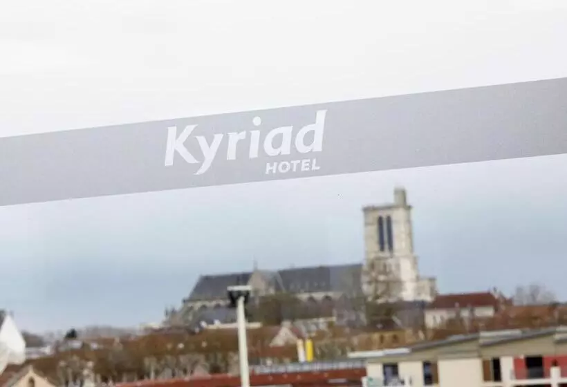 ホテル Kyriad Troyes Centre