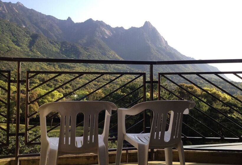 فندق Yakushima Iwasaki