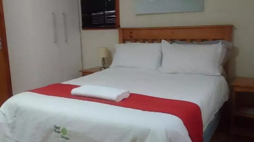 Sand River Cottages