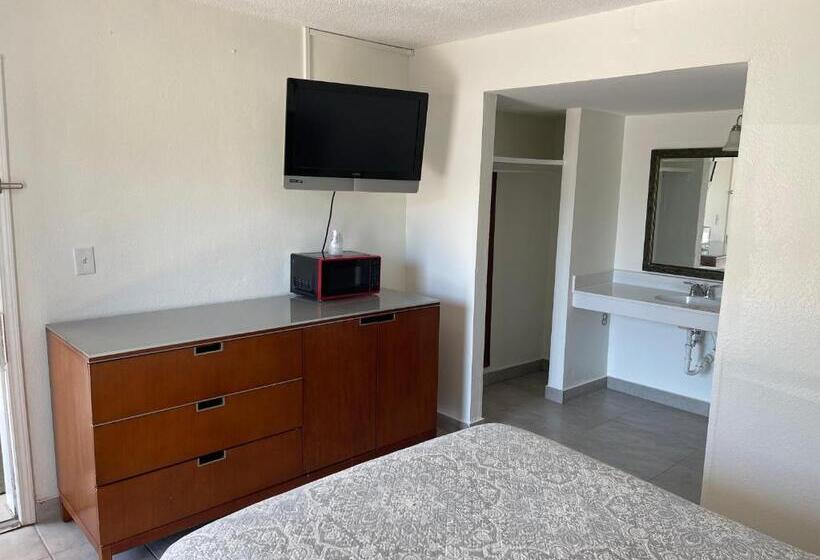 מוטל The Atlantic