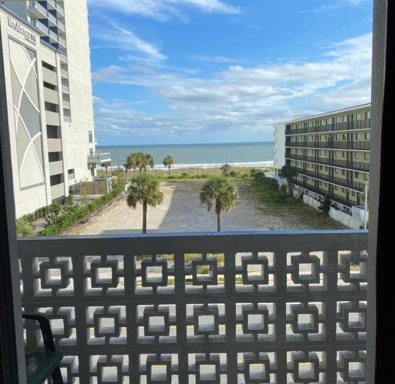 מוטל The Atlantic