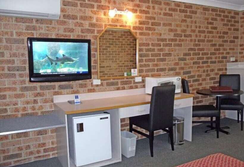 モーテル Town And Country Motor Inn