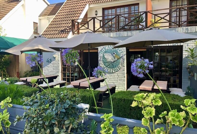 پانسیون Pelican Lodge Guesthouse