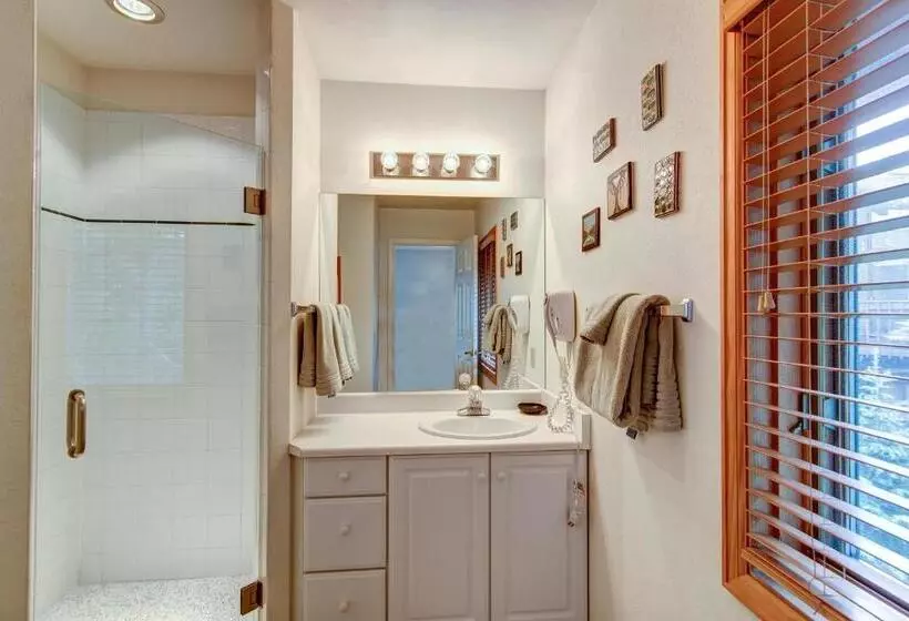Pine Creek Lodge 3 Bedroom Townhouse By Redawning