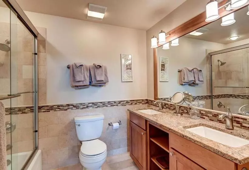 Pine Creek Lodge 3 Bedroom Townhouse By Redawning