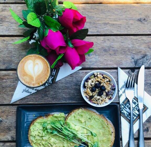 Quest Mounts Bay Road