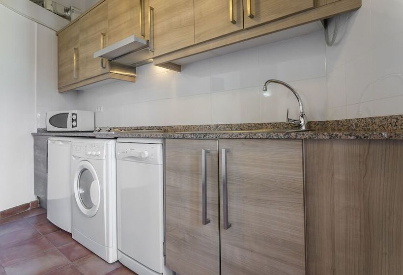 Royal Apartments By Hoom