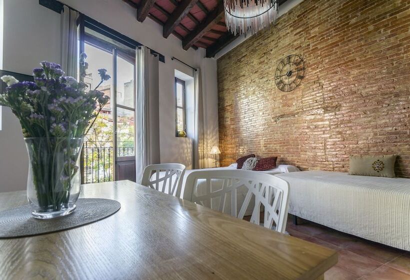 Royal Apartments By Hoom